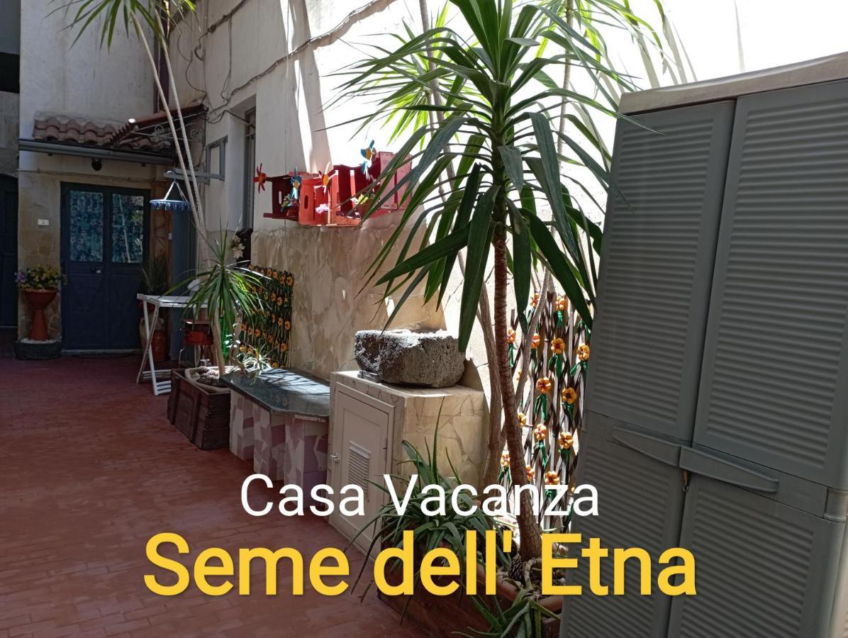 הוילה קטאניה Seme Dell' Etna מראה חיצוני תמונה